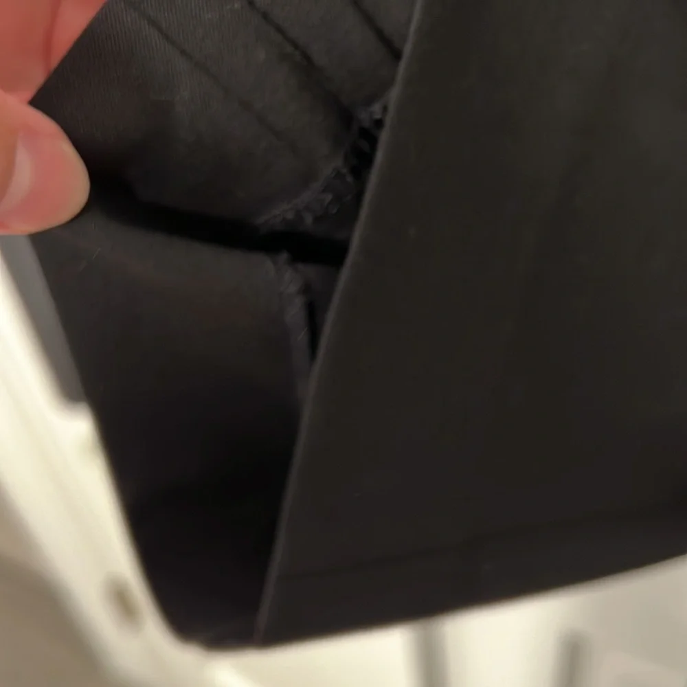 EUC Banana Republic black wool dress pants. 35/30 - Picture 6 of 9